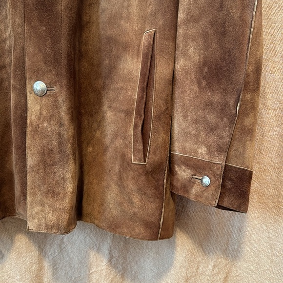 Very Cool Like-New Vintage Brown Leather Suede Jacket from Fur Vault - Picture 5 of 9